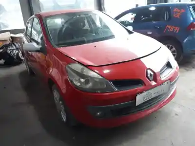 Veicolo di demolizione renault clio iii confort dynamique dell'anno 2006 alimentato k9k766