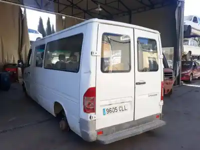 Scrapping Vehicle MERCEDES-BENZ SPRINTER 02.00 -> COMBI 208 CDI (901.6/902.671-672) 82 CV / 60 KW of the year 2003 powered D611987