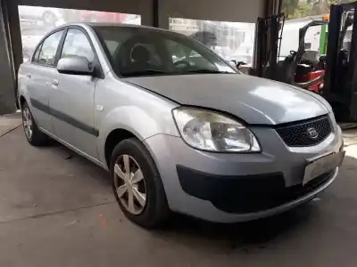Veicolo di demolizione kia rio ii (jb) 1.4 16v dell'anno 2006 alimentato g4ee