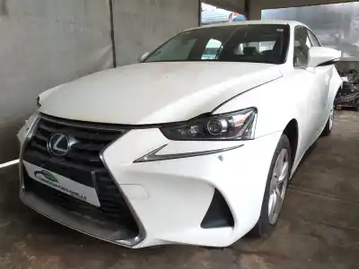 Vehículo de desguace LEXUS IS Híbrido 164 kW del año 2017 con motor 2AR