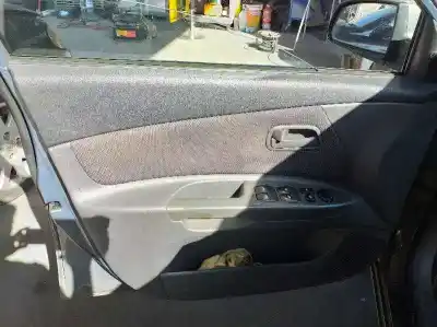 Scrapping Vehicle kia rio ii (jb) 1.4 16v of the year 2005 powered g4ee