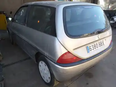 Veicolo di demolizione lancia lancia y 1.2 caprice dell'anno 2001 alimentato 840a3000