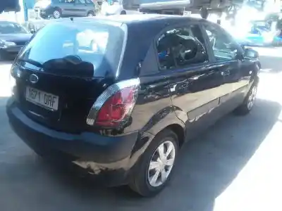Scrapping Vehicle kia rio ii (jb) 1.4 16v of the year 2005 powered g4ee
