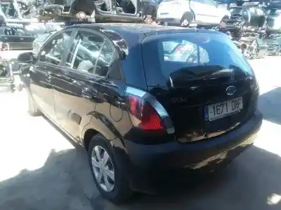 Scrapping Vehicle kia rio ii (jb) 1.4 16v of the year 2005 powered g4ee