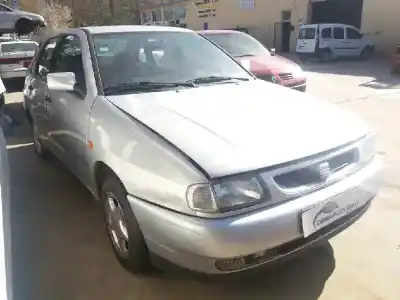 Sloopvoertuig seat cordoba (6k1, 6k2) 2.0 i van het jaar 1998 aangedreven agg