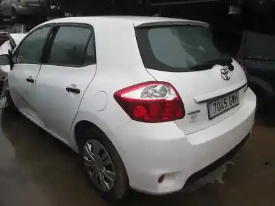 Здавання транспортного засобу TOYOTA AURIS Active року 2010 потужний 1NDTV