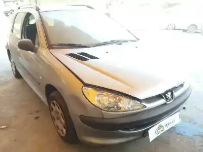 Veicolo di demolizione peugeot 206 sw x-line dell'anno 2004 alimentato 8hx