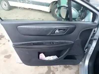 Veículo de Sucata citroen c4 berlina lx do ano 2010 alimentado 9hx