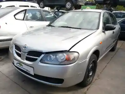 Veículo de Sucata nissan almera (n16/e) acenta do ano 2003 alimentado yd22ddt
