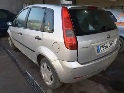 Veículo de Sucata ford fiesta (cbk) ghia do ano 2003 alimentado f6ja