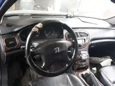 Sloopvoertuig peugeot 607 (s1) pack van het jaar 2001 aangedreven 4hx