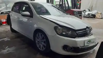Veicolo di demolizione volkswagen golf vi (5k1) 2.0 tdi dell'anno 2001 alimentato cbdc
