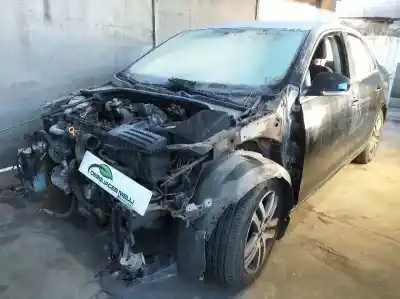Vehicul casat VOLKSWAGEN JETTA III (1K2) 1.9 TDI al anului 2008 alimentat BXE