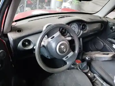 Vehicul casat bmw mini (r50,r53) one d al anului 2006 alimentat 1ndtv