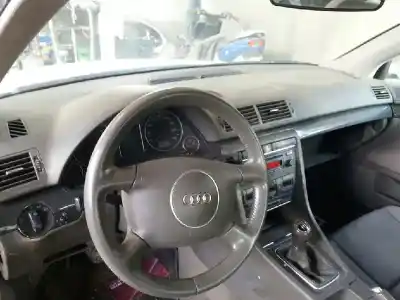 Scrapping Vehicle audi a4 b6 (8e2) 1.9 tdi of the year 2002 powered awx