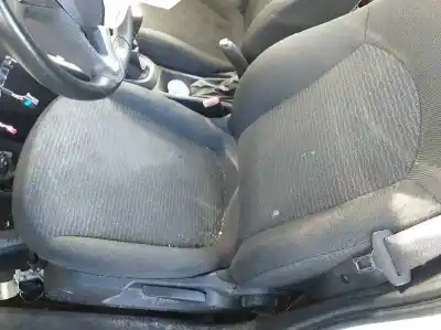 Здавання транспортного засобу opel corsa d selective року 2001 потужний b13dtr