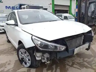 Veículo de Sucata hyundai i30 cw (pd) trend do ano 2001 alimentado g3lc