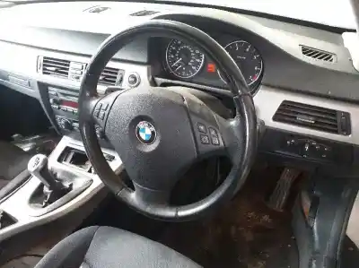 Veículo de Sucata bmw serie 3 berlina (e90) 318i do ano 2001 alimentado n46b20