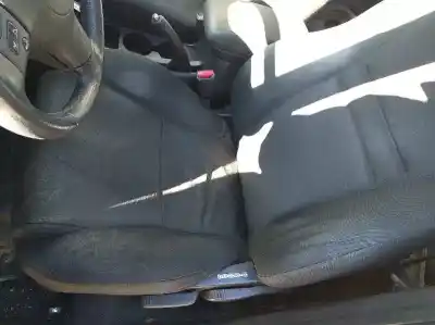 Veicolo di demolizione toyota corolla (_e12_) 1.4 d (nde120_) dell'anno 2005 alimentato 1ndtv