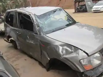 Veículo de Sucata mitsubishi montero (v60/v70) 3.2 di-d all-four do ano 2002 alimentado 4m41