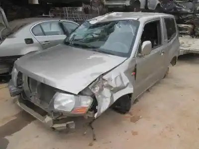 Veículo de Sucata mitsubishi montero (v60/v70) 3.2 di-d all-four do ano 2002 alimentado 4m41
