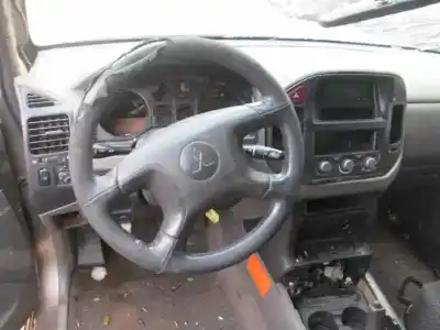 Veículo de Sucata mitsubishi montero (v60/v70) 3.2 di-d all-four do ano 2002 alimentado 4m41