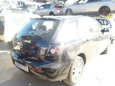 Veículo de Sucata MAZDA 3 BERLINA (BK) 2.0 CRDT Sportive do ano 2007 alimentado RF7J