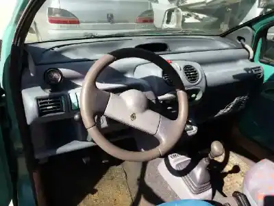 Veicolo di demolizione renault twingo (co6) 1.3 (c063/64) dell'anno 1994 alimentato c3g700