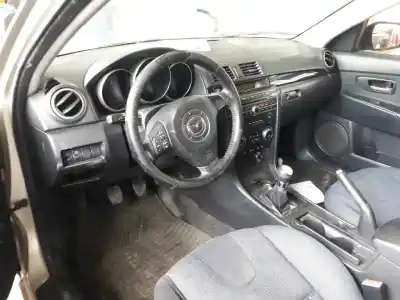 Veículo de Sucata mazda 3 sedán (bk) 1.6 di turbo (bk12y) do ano 2005 alimentado y6