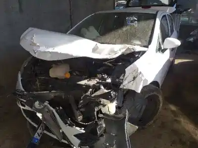 Veicolo di demolizione opel corsa d expression dell'anno 2014 alimentato a13dtc