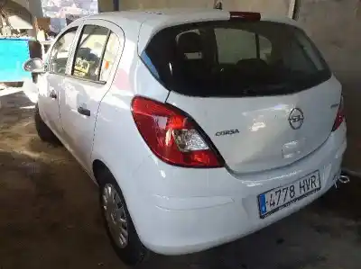 Veicolo di demolizione opel corsa d expression dell'anno 2014 alimentato a13dtc