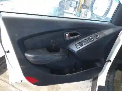 Veículo de Sucata hyundai ix35 sle 2wd do ano 2001 alimentado 