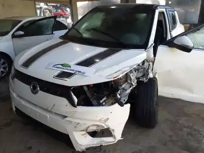 Здавання транспортного засобу ssangyong tivoli premium 4x2 року 2001 потужний d16dtf