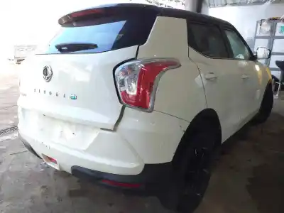 Здавання транспортного засобу ssangyong tivoli premium 4x2 року 2001 потужний d16dtf