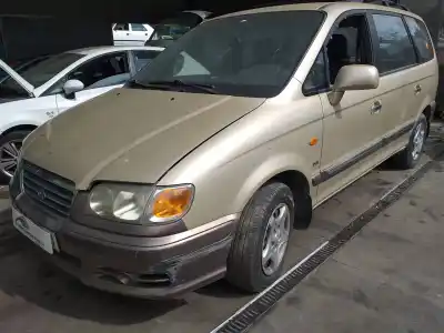 Scrapping Vehicle HYUNDAI TRAJET (FO) 2.0 CRDi GLS of the year 2001 powered D4EA