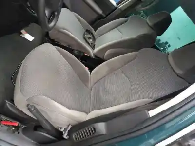 Veicolo di demolizione peugeot 807 st dell'anno 2006 alimentato d-rht