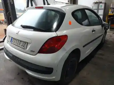Veículo de Sucata peugeot 207 urban do ano 2006 alimentado kfv