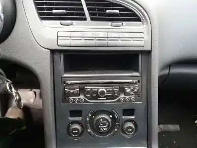 Veicolo di demolizione peugeot 5008 style 150 cv / 110 kw dell'anno 2001 alimentato 9h05