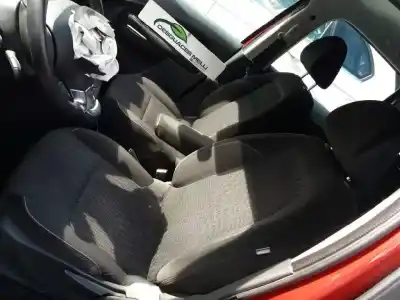 Здавання транспортного засобу citroen c3 picasso exclusive року 2001 потужний 9hp