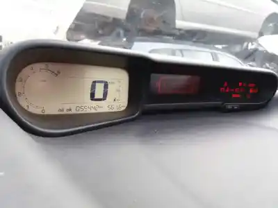 Здавання транспортного засобу citroen c3 picasso exclusive року 2001 потужний 9hp