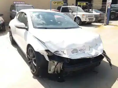 Veículo de Sucata volkswagen scirocco (137) 2.0 16v t fsi / tsi do ano 2001 alimentado caw