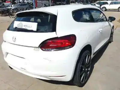 Veículo de Sucata volkswagen scirocco (137) 2.0 16v t fsi / tsi do ano 2001 alimentado caw