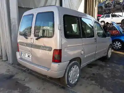 Veículo de Sucata citroen berlingo 2.0 hdi sx plus familiar do ano 2005 alimentado d-rhy