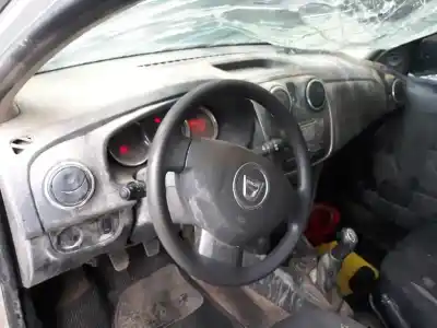 Здавання транспортного засобу dacia sandero stepway року 2015 потужний 