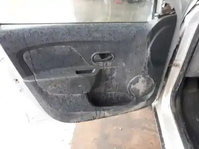 Здавання транспортного засобу dacia sandero stepway року 2015 потужний 