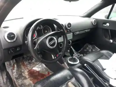 Veículo de Sucata audi tt (8n3/8n9) 1.8 20v turbo do ano 2000 alimentado apx