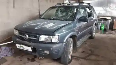Veicolo di demolizione OPEL FRONTERA B Olympus dell'anno 2001 alimentato Y22DTH