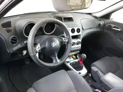 Scrapping Vehicle alfa romeo 156 sportwagon 1.9 jtd 8v distinctive of the year 2003 powered 937a2000