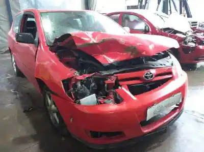 Sloopvoertuig toyota corolla (e12) 2.0 d-4d sol berlina van het jaar 2005 aangedreven 1cdftv