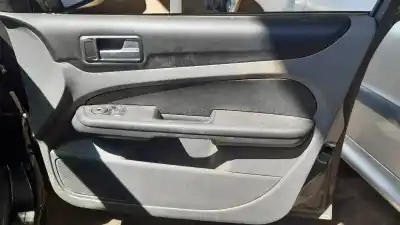 Veículo de Sucata ford focus turnier (cb4) trend do ano 2001 alimentado kkda